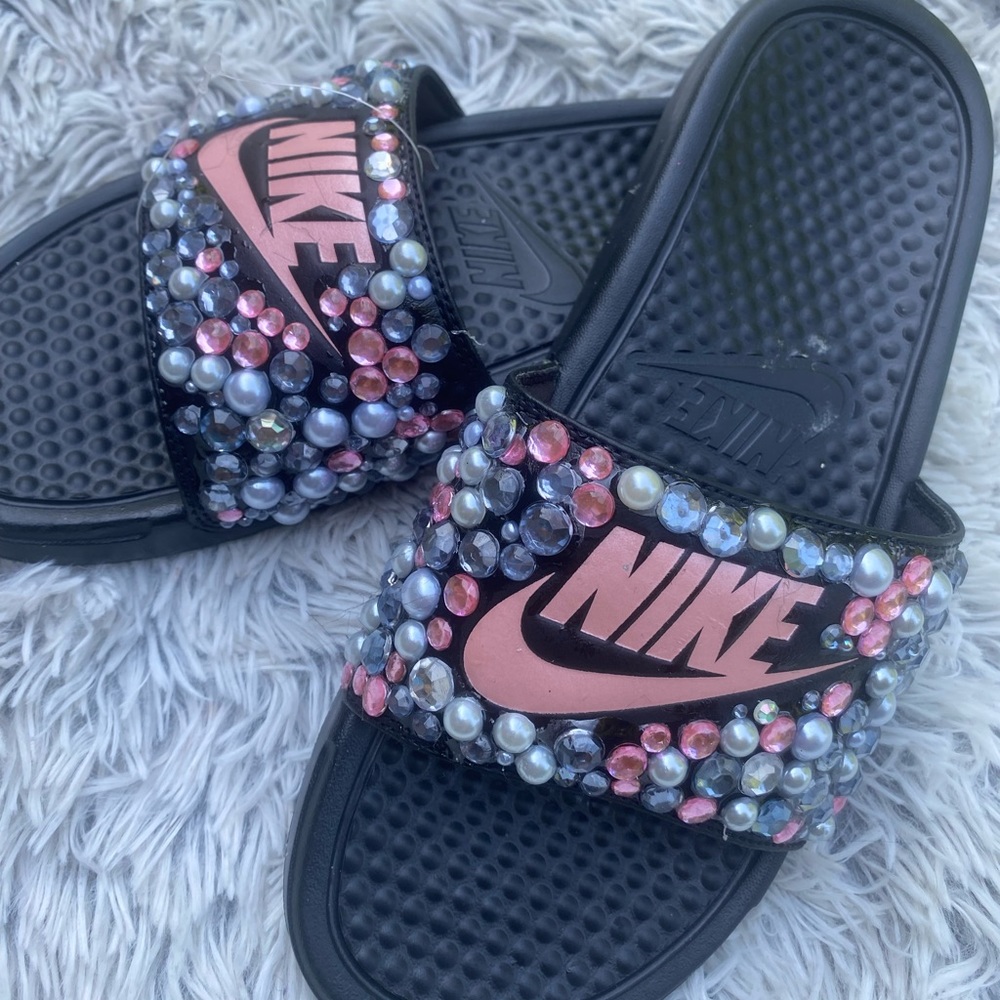 Nike slides